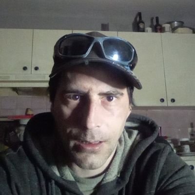 sup gang je ne suis pas un mite allé voir mon Facebook vous allé voir que je ne suis pas un mite je suis très sympa et j'adore avoir du fun oublié pas respecté