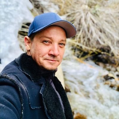 JRenner850's profile picture. Rennervations 
@disneyplus
(My Personal Page)