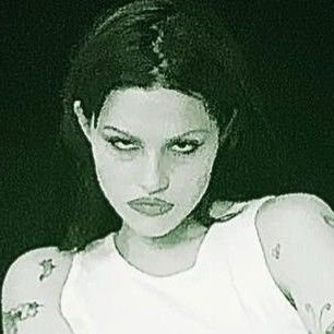 weirdtyson's profile picture. hav¡ng an old friend for dinner