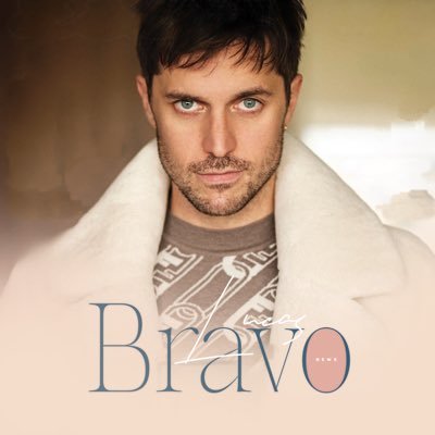 Your #1 source about the French actor Lucas Bravo.
