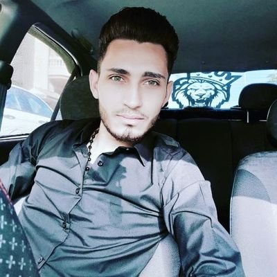 سـلامـآ ؏ـلـى مـن رسـم ؏ شـفـتـاه الابـتـسـامـة
وبـداخـلـه حـرب لا تـنـتـﮪـي