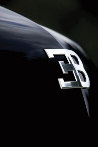 EB_STYLIN's profile picture. Entrepreneur | Artist | Designer | Sneaker Fiend | Music Lover | Foodie | DC | You were born an original, don't die a copy