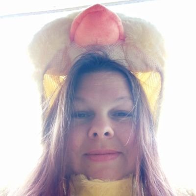 🚫DM für Neufollower
~Magenbypass
~die fette annette
~zombie femme from hell
~music was my first love
~hashimoto
~Erstaccount @sankt_mama