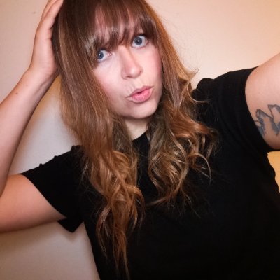 caz_dickson's profile picture. usually eating.