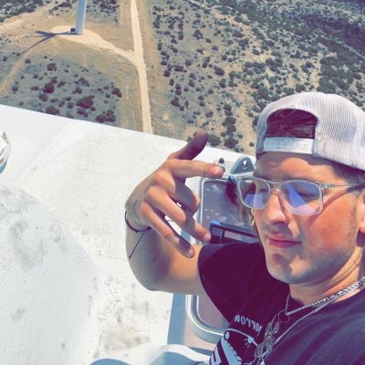 Steady chasing my dreams. Wind Turbine Tech