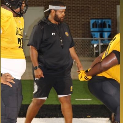 Offensive Line Coach…. Dont skip the struggle. it builds character💪🏽💯