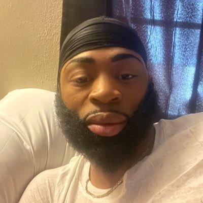 I am a gay black man who is on some grown men shit who as no time of bs !!!whats the vibes