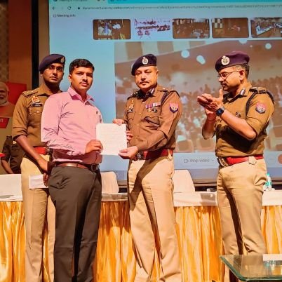Sub Inspector @Uppolice ,Ex JA in @UPgovt ,Ex. Indian Air Force & Ex Indian Navy,
D.El.Ed (2019-21)
University of Allahabad