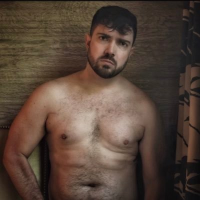Another thirsty gay Twitter? Groundbreaking | Aspiring male model - DM for hire/photoshoots 📸
