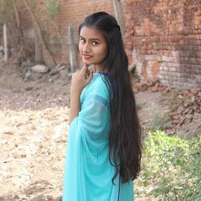 जिनका मिलना मुकद्दर में लिखा नहीं होता,
उनसे मोहब्बत कसम से बा-कमाल होती है।