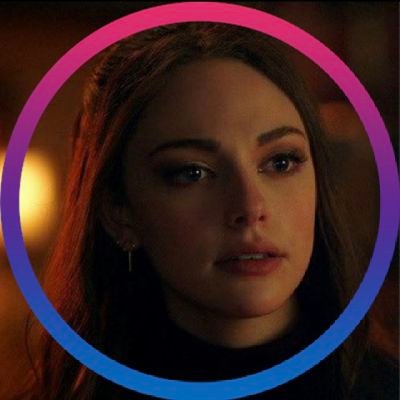 Hosie is real and legacies isn't ending. let me have my delusions.