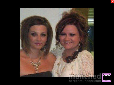 jen_toonarmy's profile picture. I'm a hairdresser love my job, friends and family. Life is goood!