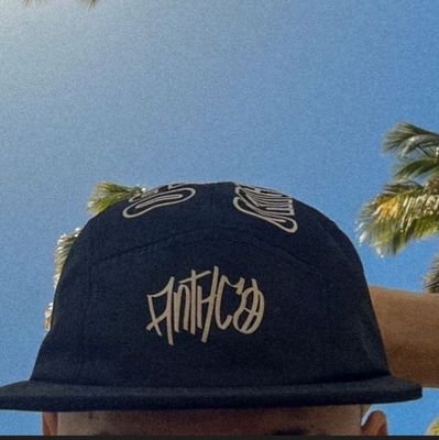 um por todos, e todos por si                                   
exclui o antigo 🤙🏻