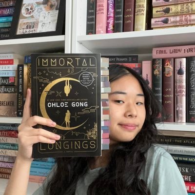 minju (she/her) / fan acc for nyt #1 bestselling author @thechloegong / IG: theseviolentdelightss / 🇰🇷🇨🇦 book media person