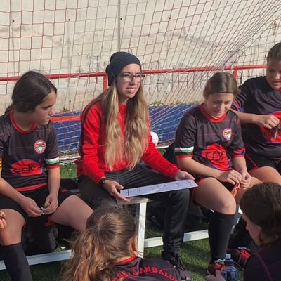 25. |⚽️UEFA A| •#Futfem en @erafutbolfem• ⚽️ Ex @CDLaPuerta_CT, @EFBARAND. Entrenadora en @fcc_cantera