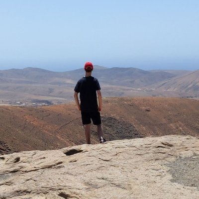 JakeMT04's profile picture. mediocre software engineer | owner @CyloneMC | developer @hollowcubemc | 🏳️‍🌈