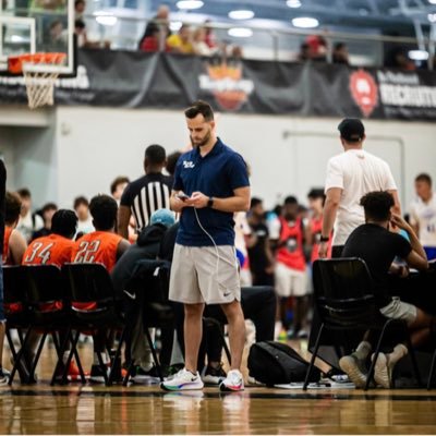 Senior Director of Boys Events at @thehoopgroup and Director of @hgsl_hoopgroup | 📧 brian@hoopgroup.com 👨‍🦳🐎