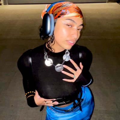 XALUNAMO's profile picture. exploring myself through love and sound