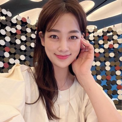 👩🏻💻Senior Economist 🎒Travel🍷Wine 🪙 🌺Charity Enthusiasts