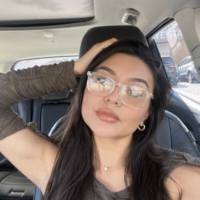 amourelesley's profile picture. 24 🇲🇽| 📍