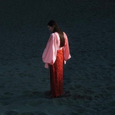 yae ヤエ バックスリットファスナージレ yae（ヤエ）の「Back slit fastner gilet／バックスリット