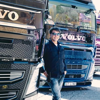 ヨシノ自動車/Yoshino Trading/ボルボトラック南関東/Yoshino Middle East/代表/会社がTwitter始めたので復活して始めてますが、まだインスタのウエイト高め