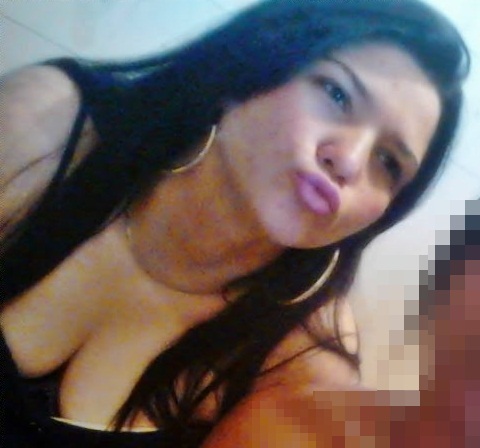 maatelinis2's profile picture. O nosso amor vai ser sempre assim: Eu pra você. Você pra mim ♫