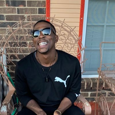 Lue93470780's profile picture. 🔮🤫 somewhere in between joy and pain 🆑🤞🏿🖤™️