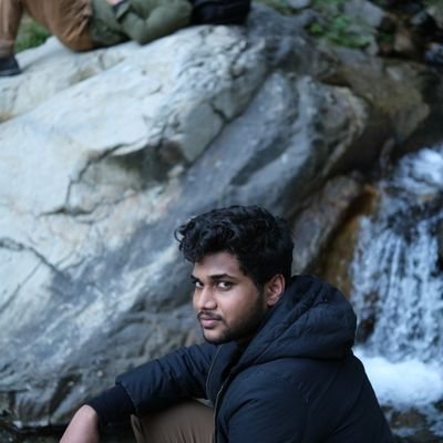haseebhuzain's profile picture. BTech | TKM | Manchester United                                             Football account - @kerfooty_
@thebarefooters