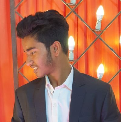 मैं मन, बुद्धि, अहंकार और स्मृति नहीं हूँ, न मैं कान, जिह्वा, नाक और आँख हूँ, मैं चैतन्य रूप हूँ, आनंद हूँ। हे प्रभु, हमे आशीर्वाद दें कि हमें हमेशा यह ज्ञात रह