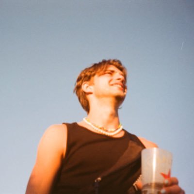 Dougieturnerer's profile picture. sing in @alleywaysuk