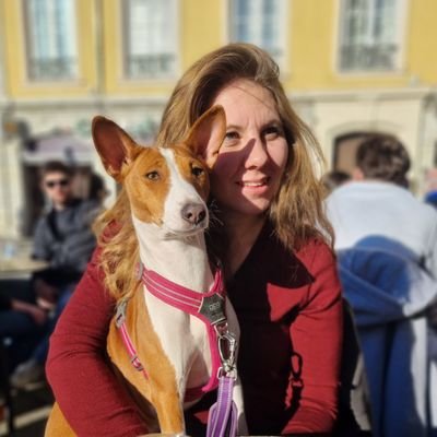 Csángós venue vous remplacer
Fan de sa basenji ukrainienne 🦊🇺🇦