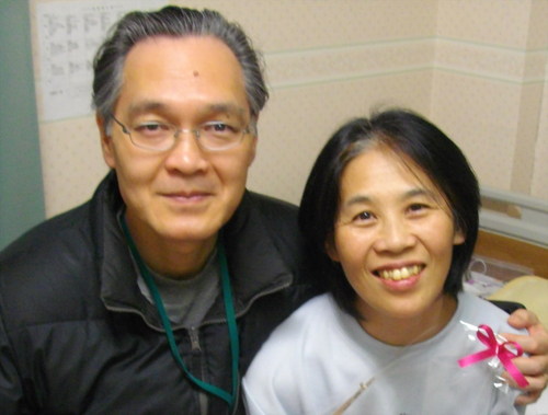 ６５００双の祝福家庭です。二人共に脳内出血をおこしながらも生かされました。私は再起し、妻は復活後に難病で天に召されました。変わらぬ感謝と不屈の魂をもって、霊肉界を越えて復活します。夫婦仲良く力を合わせれば、家和して万事成る。我が家のスローガンは、『七転感謝、八起復活。地獄解放天国創建！』🙆‍♂️🙆‍♀️