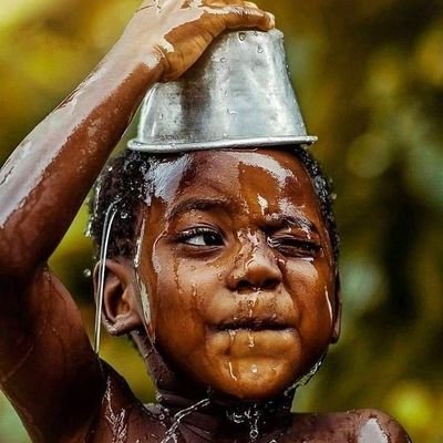 Il faut choisir entre le champagne  pour quelques-uns et de l'eau potable pour tous

THOMAS SANKARA