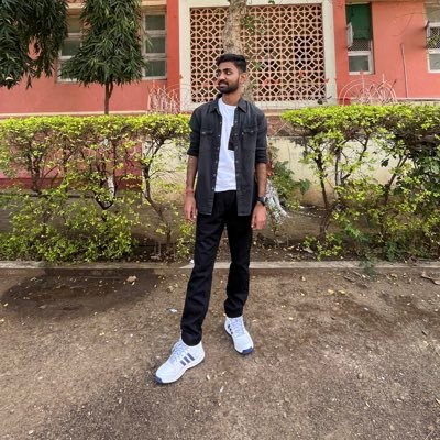 Aadarsh2107's profile picture. Glitch In The Matrix !🤣
