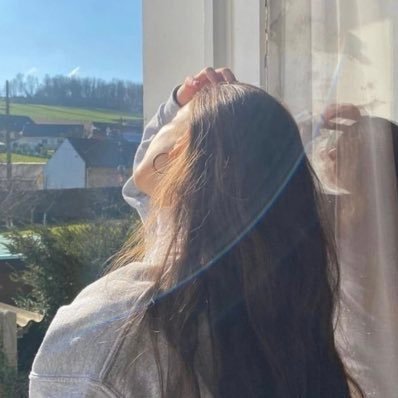 that121r's profile picture. يمرّني الزعلان ويروح راضي🎻🎵