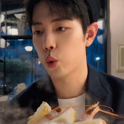 ked_kron's profile picture. •肖战• รอยยิ้มที่สดใสที่สุดในโลกคือรอยยิ้มของเซียวจ้านน ❤🐰❤♡ ☆•ชอบเสียงร้องเพลงของมีมี่ลี•☆ 🦋•ningning •🦋