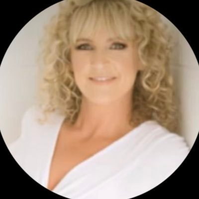 Live USD Day Trader since 2002 | Options & Futures | Investor I Team BullTrades | My Tweets are my opinion & Financial Advice