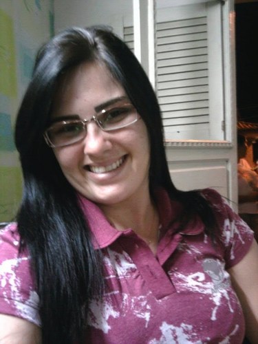 Aos que me desejam mal, muito amor!,escorpiana,vascaina ,apaixonada,vibrante,dinâmica,misteriosa,sincera,eexigente e muito briguenta...