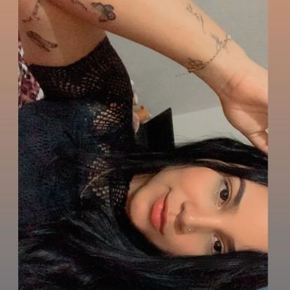 Canceriana♋✨
Sou feita de cicatriz e gratidão.🌻
Casada 💍💞