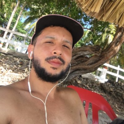 vnfelx's profile picture. 🕸