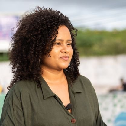 Mestra e professora: Geografia 🌍 Mulher negra, lésbica , militante do movimento negro pela Bancada Negra/AL. Minha nobreza é enriquecer os nossos! 🔥🏳️🌈🤎
