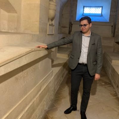Prof d’histoire-géo. Amateur d’Aragon, admirateur de Ferrat, adorateur de Pierre Bénichou 🇫🇷🇪🇸