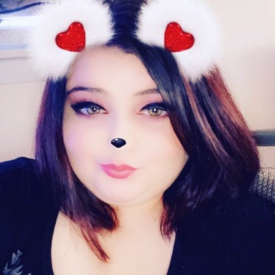 19, single, Twitch: snowqueen6718