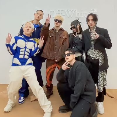 areasource's profile picture. ✨ Fan account for hype about #앳에어리어 (AT AREA) || found by #GroovyRoom ✨