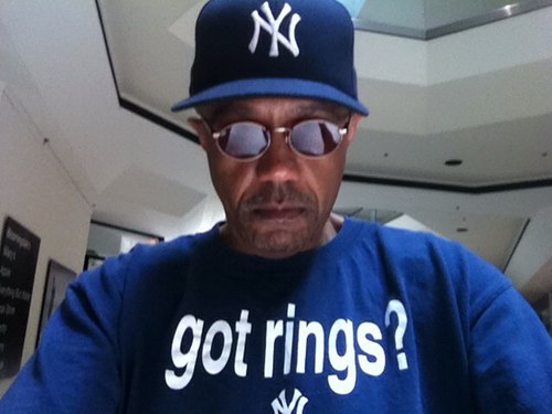 algisme's profile picture. Living' my life like it's golden.