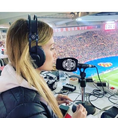 PERIODISTA 🎙⚽️ 🥇Fst.Woman | 📻🦇@TribunaVCF | 📺 @deportescuatro TVE1/Movistar+/Antena3/À Punt/Teledeporte/La Liga/Marca TV… |🤲 Fisio