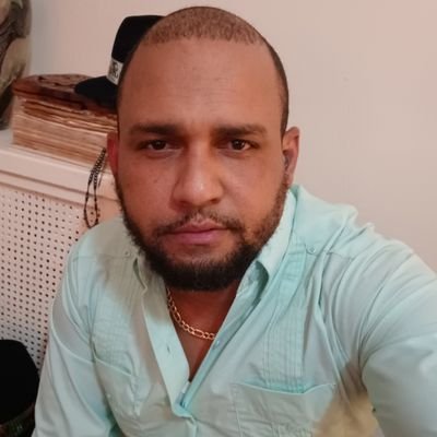 Dominicano🇩🇴, Aguilucho, creyente en dios, amante de la familia.
El hombre es el y sus ideas,
el algún día morirá,
más sus ideas quedarán por siempre