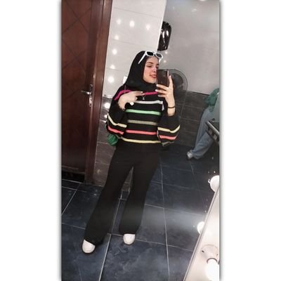 Bnda🐼
Amr Diab 💋
DoctorA👩‍⚕️❤️
لنا الله رُغم الصعابِ ، هو المُعين 💙.