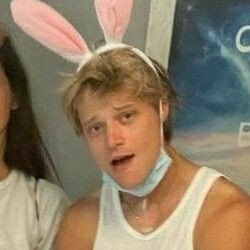 heyoonblues's profile picture. ily HeyNoah, ela/dela♕︎